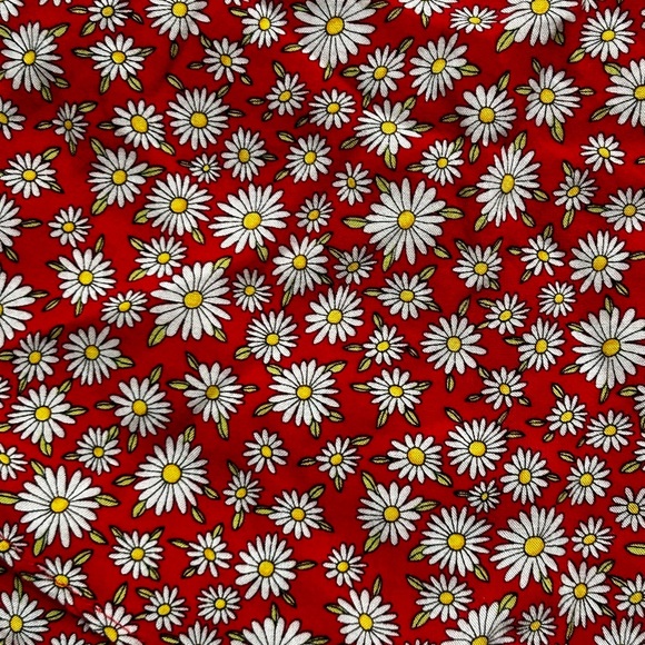 Red Daisy Top - Picture 2 of 4